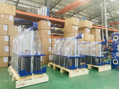 2020年冬青島的第一場(chǎng)雪，換熱器廠家車間熱火朝天忙發(fā)貨